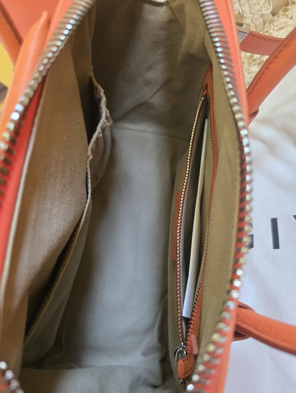 Givenchy Orange  Antigona Shoulder Bag  Goatskin Leather. - Picture 10 of 16